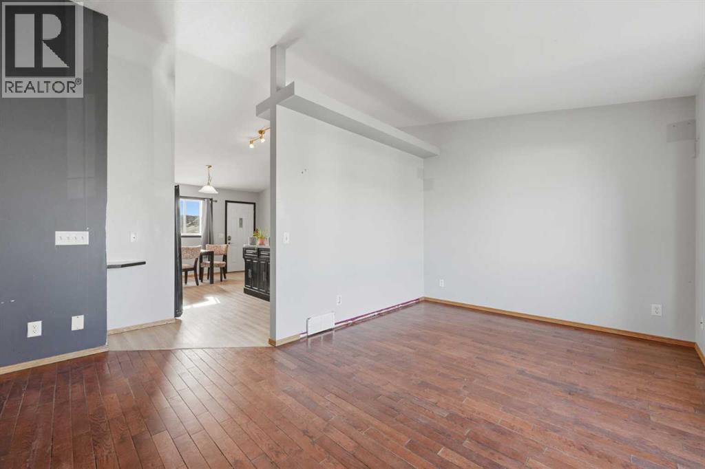 1702 Strathcona Place, Strathmore — photo 6