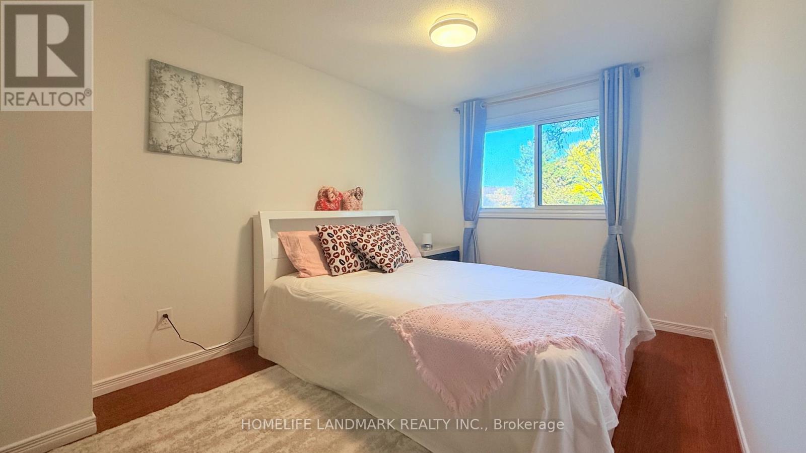 1 ALEXMUIR BOULEVARD - 16