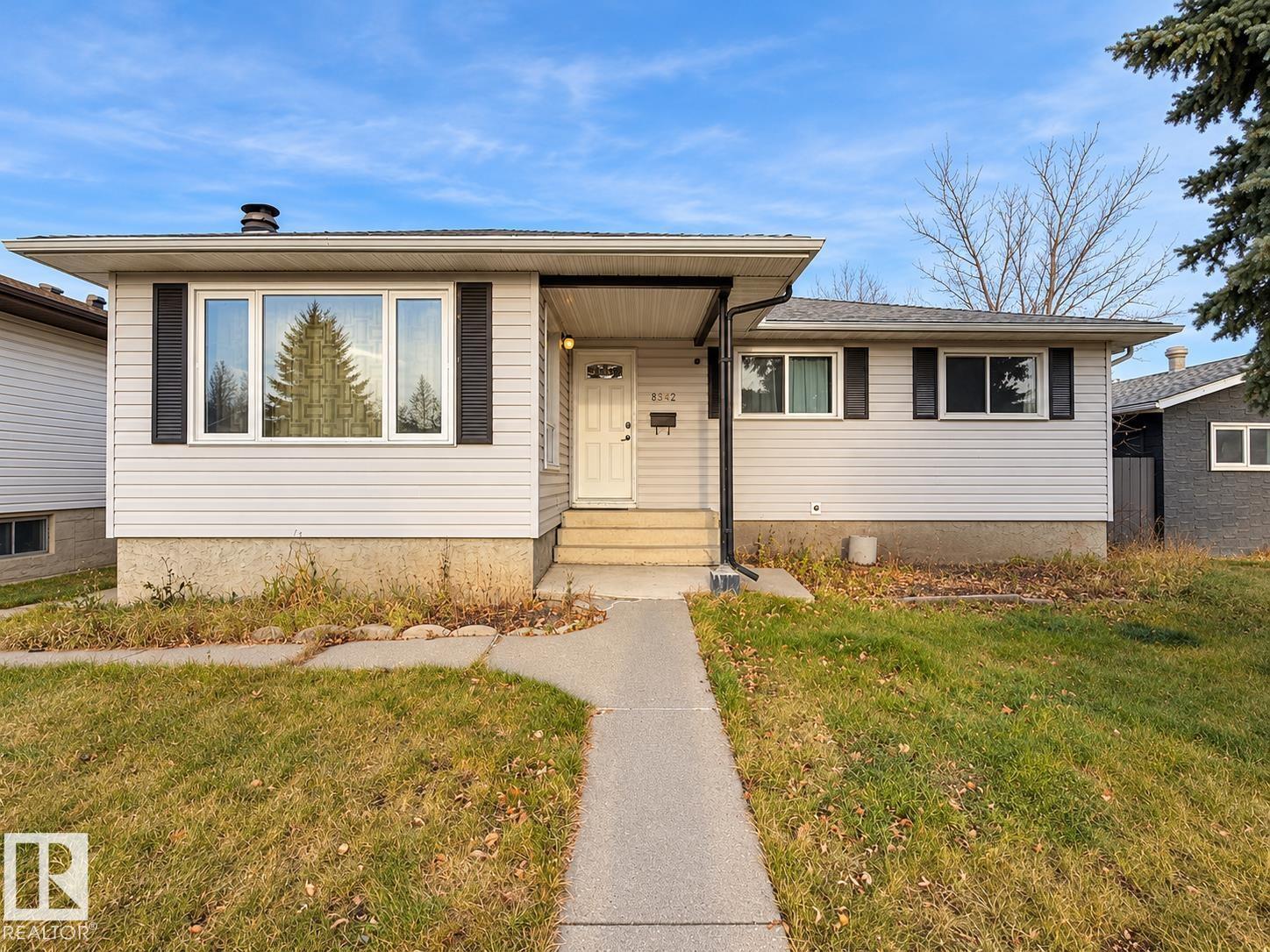 Photo of 8412 35 AV NW, Edmonton