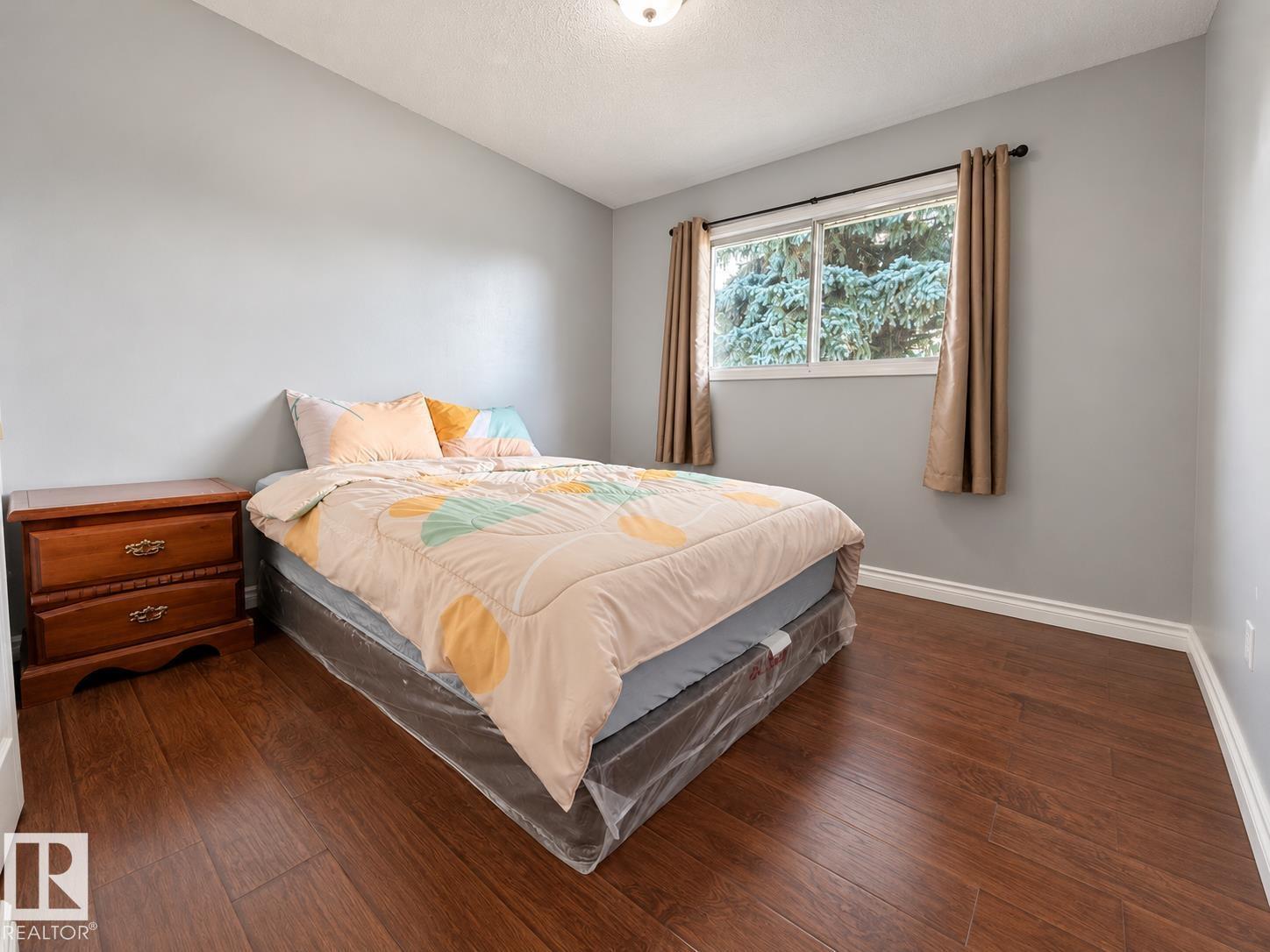 8412 35 AV NW, Edmonton — photo 7