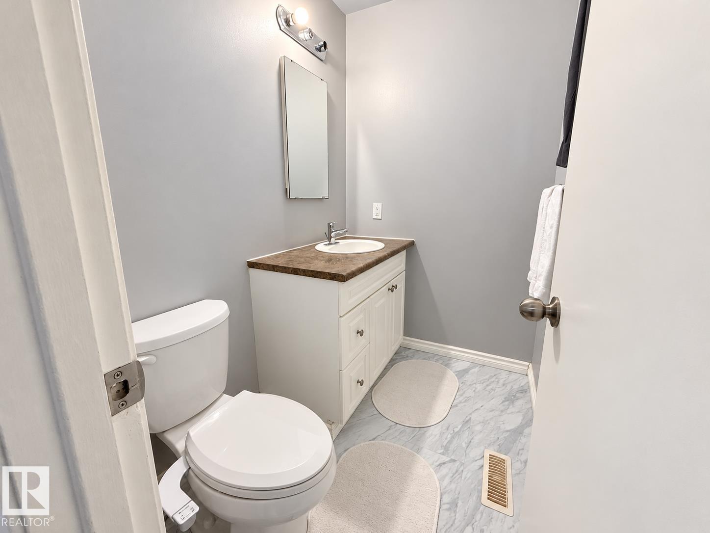 8412 35 AV NW, Edmonton — photo 8