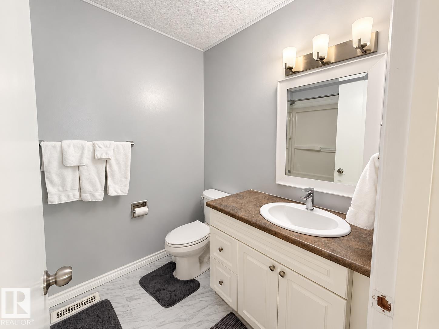 8412 35 AV NW, Edmonton — photo 9