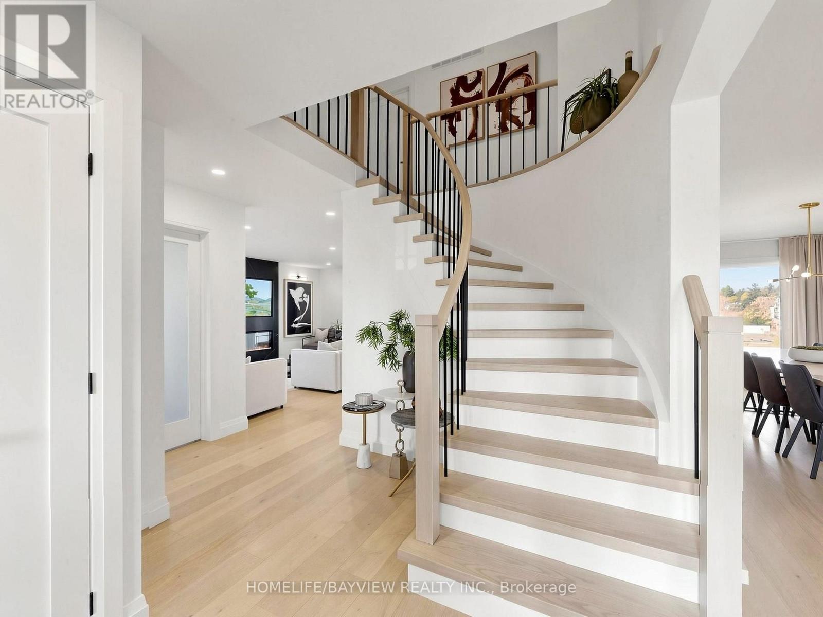10 MAGANI AVENUE, Bradford West Gwillimbury (Bradford) — photo 4