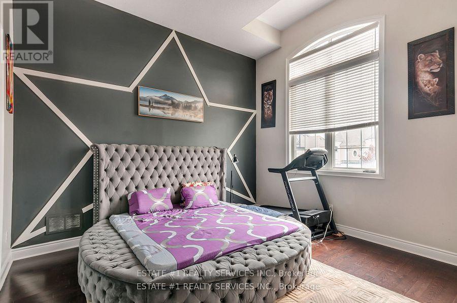 7 ASTRANIA WAY, Brampton (Credit Valley) — photo 5