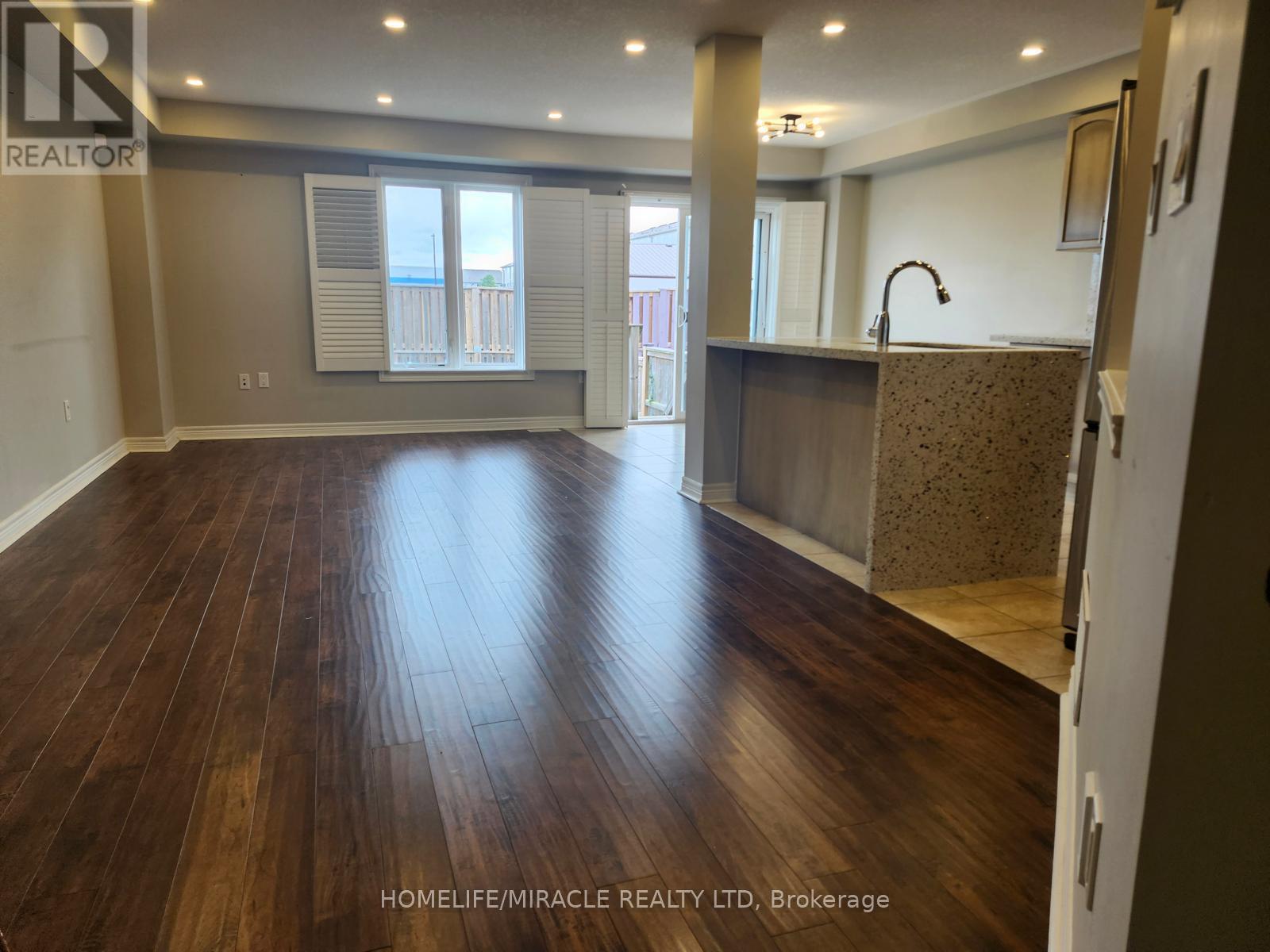 87 CHARLESWOOD CRESCENT, Hamilton — photo 3
