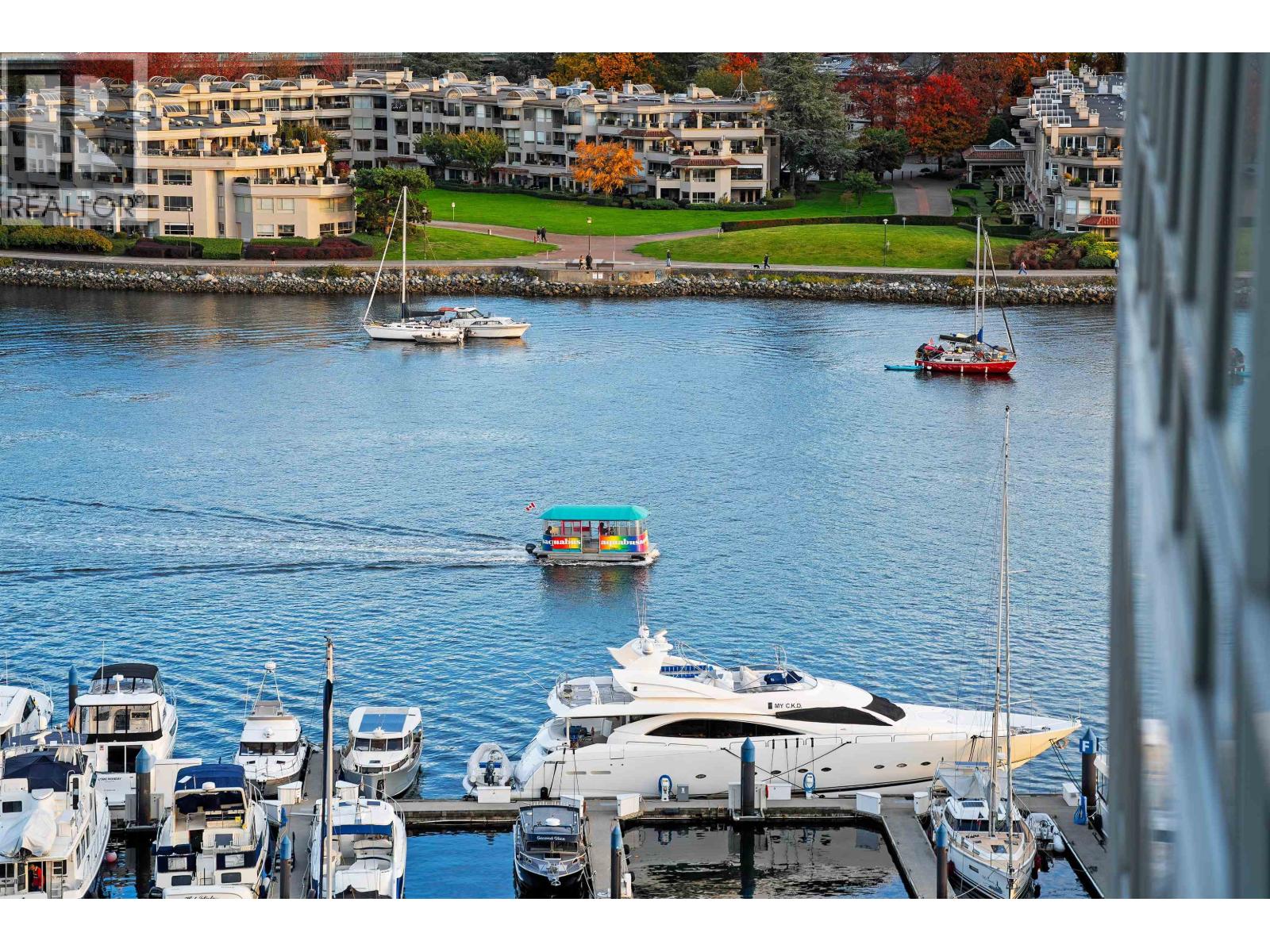 Photo 15 of 1706 1228 MARINASIDE CRESCENT