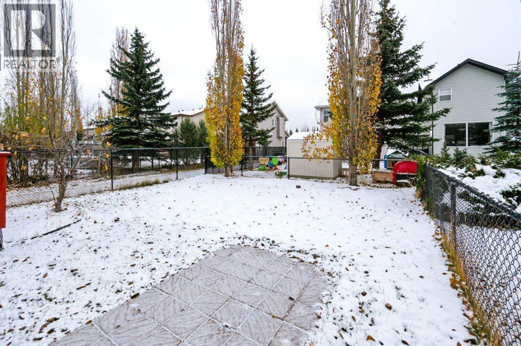 71 Cougarstone Court SW, Calgary — photo 2