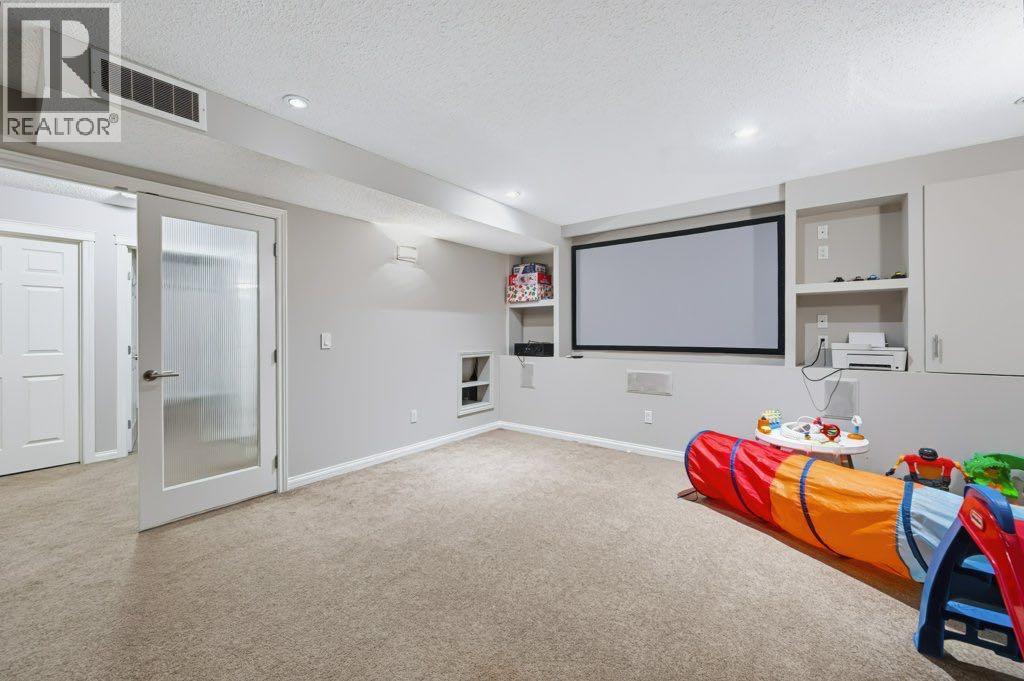71 Cougarstone Court SW, Calgary — photo 33
