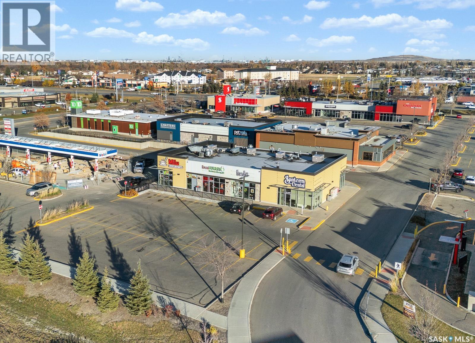 G3 2065 PRINCE OF WALES DRIVE, Regina — photo 2