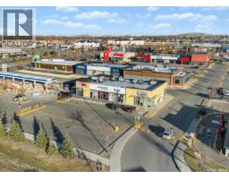G3 2065 PRINCE OF WALES DRIVE, Regina — photo 2
