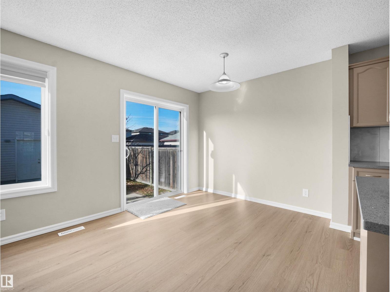 2816 25 Street NW, Silver Berry — photo 11 of 30: Property photo