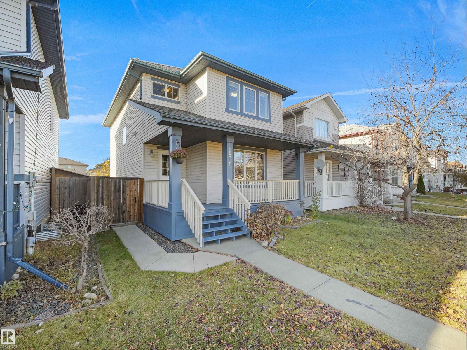 2816 25 Street NW, Silver Berry — photo 2 of 30: Property photo