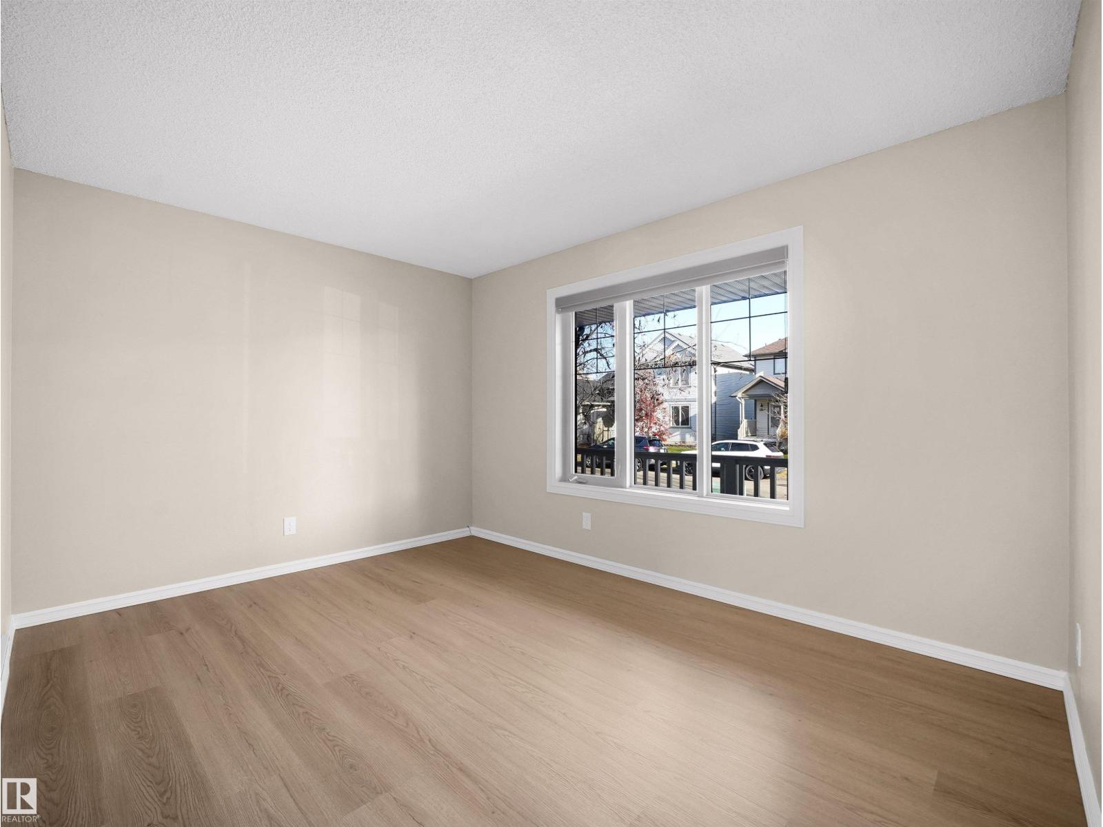 2816 25 Street NW, Silver Berry — photo 7 of 30: Property photo