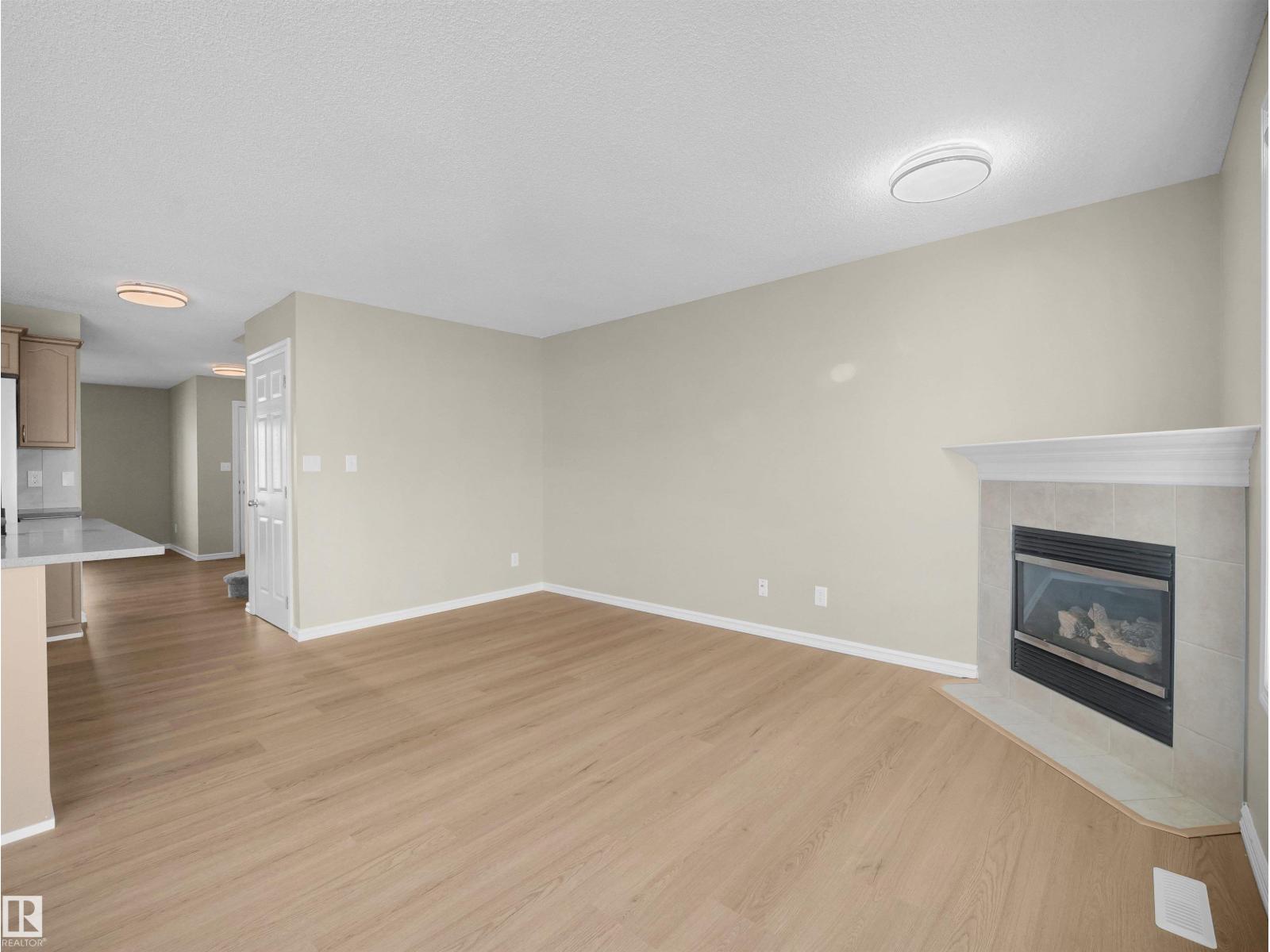 2816 25 Street NW, Silver Berry — photo 9 of 30: Property photo