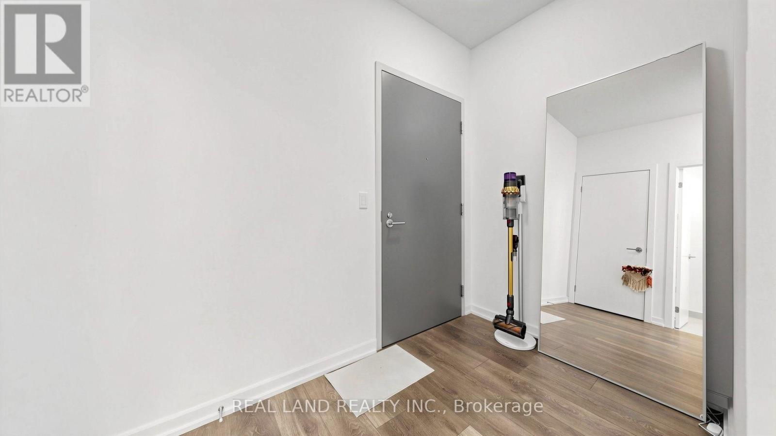 #A02 36 FOREST MANOR ROAD - 11