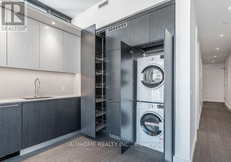 #1207 81 WELLESLEY STREET E - 10