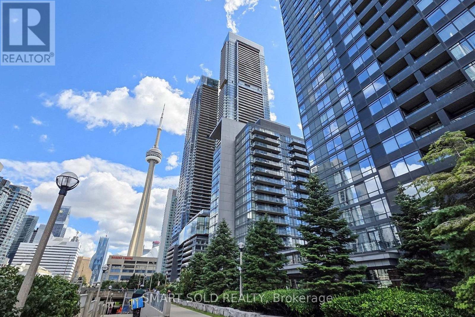 #1121 4K SPADINA AVENUE - 1