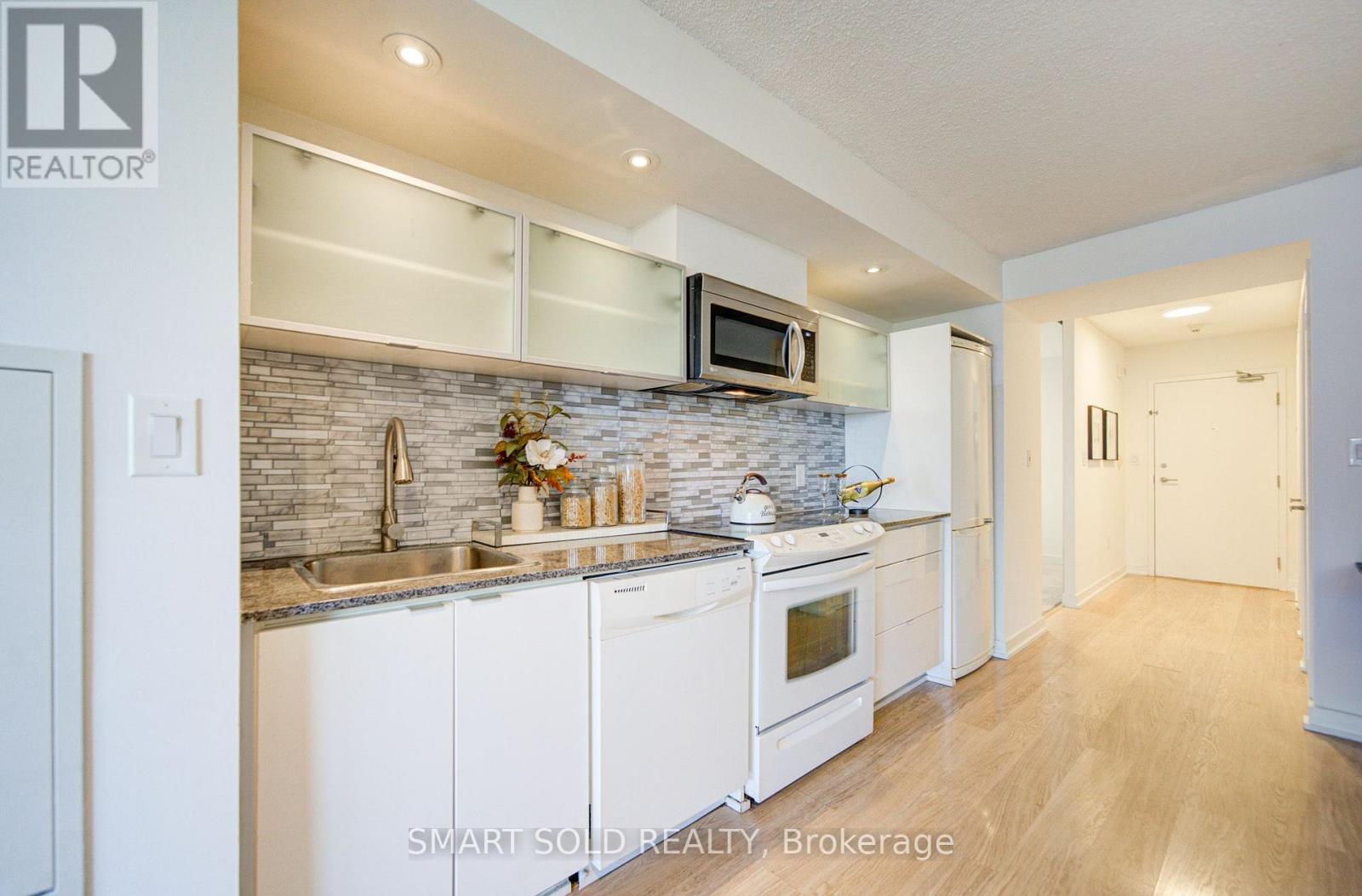 #1121 4K SPADINA AVENUE - 10
