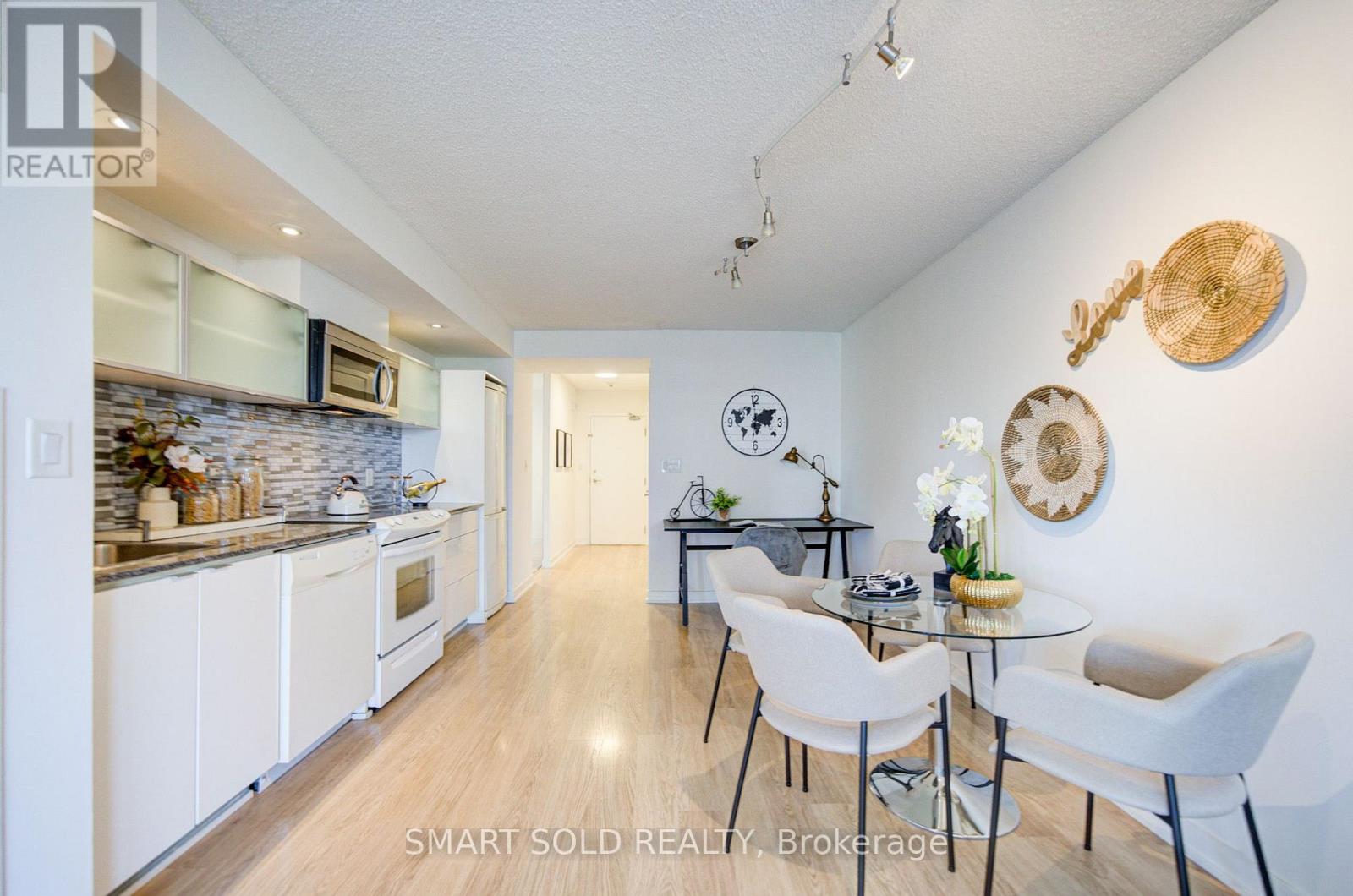 #1121 4K SPADINA AVENUE - 11