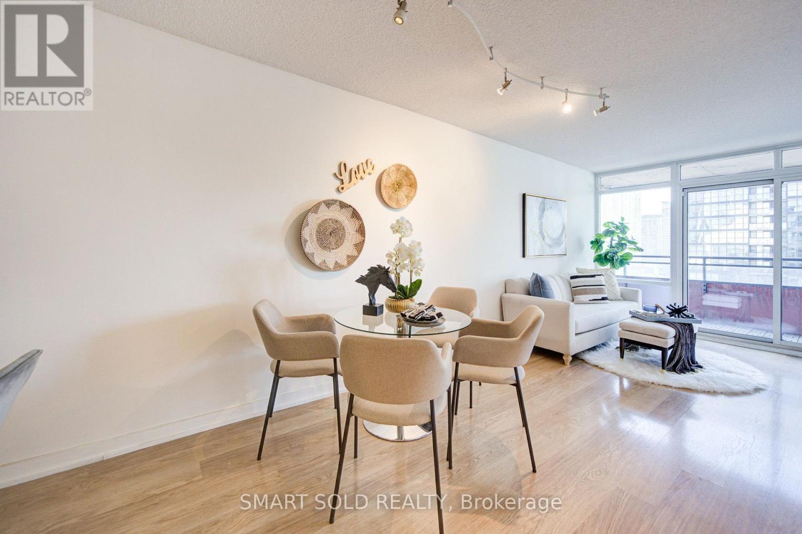 #1121 4K SPADINA AVENUE - 12