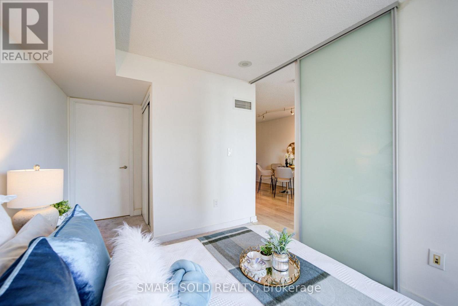 #1121 4K SPADINA AVENUE - 27