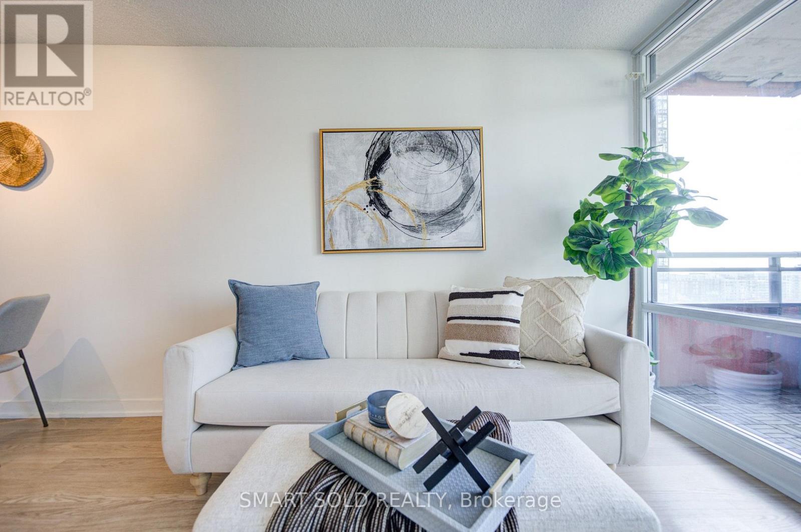 #1121 4K SPADINA AVENUE - 6