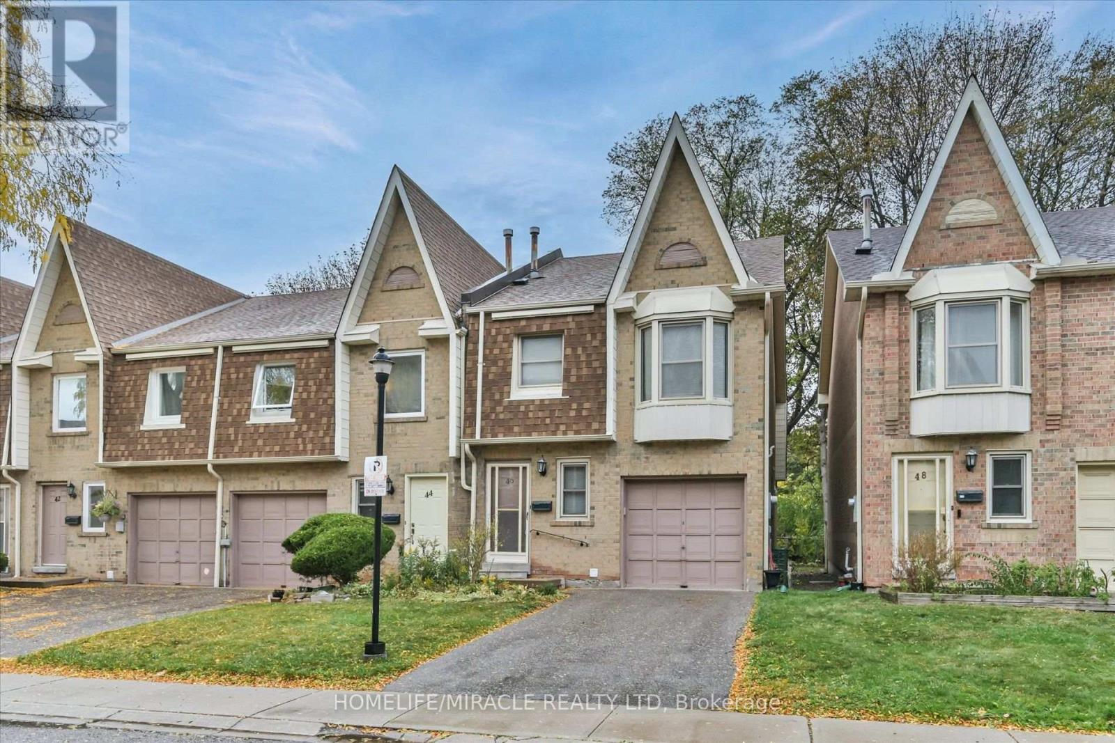#46 10 CARDWELL AVENUE - 2