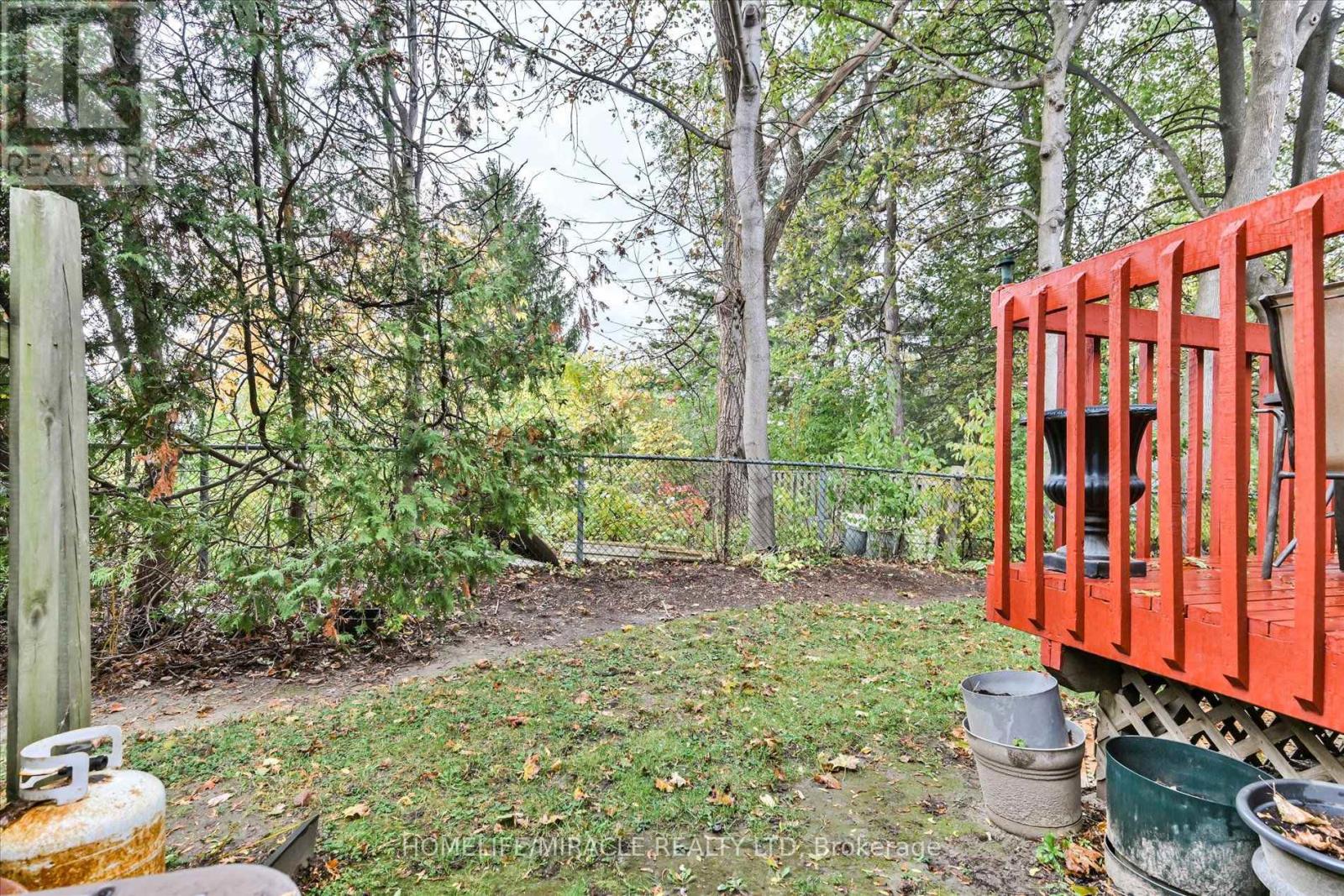 #46 10 CARDWELL AVENUE - 33