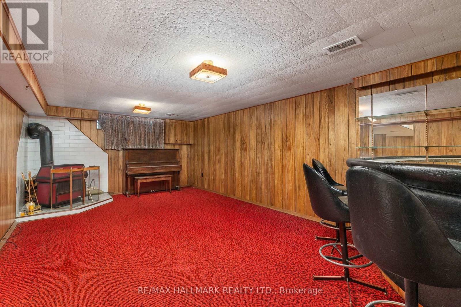 7 MANCROFT CRESCENT - 30