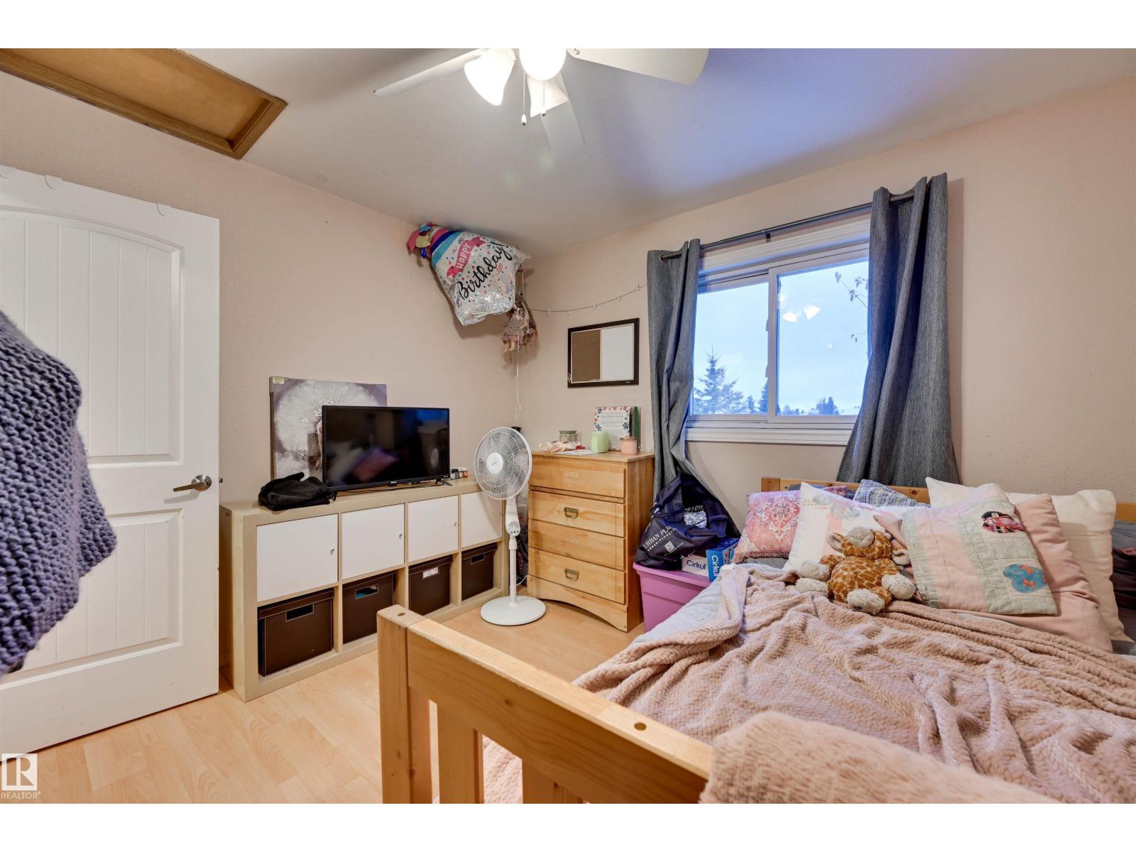 3929 25 Avenue NW, Bisset — photo 19 of 30: Property photo