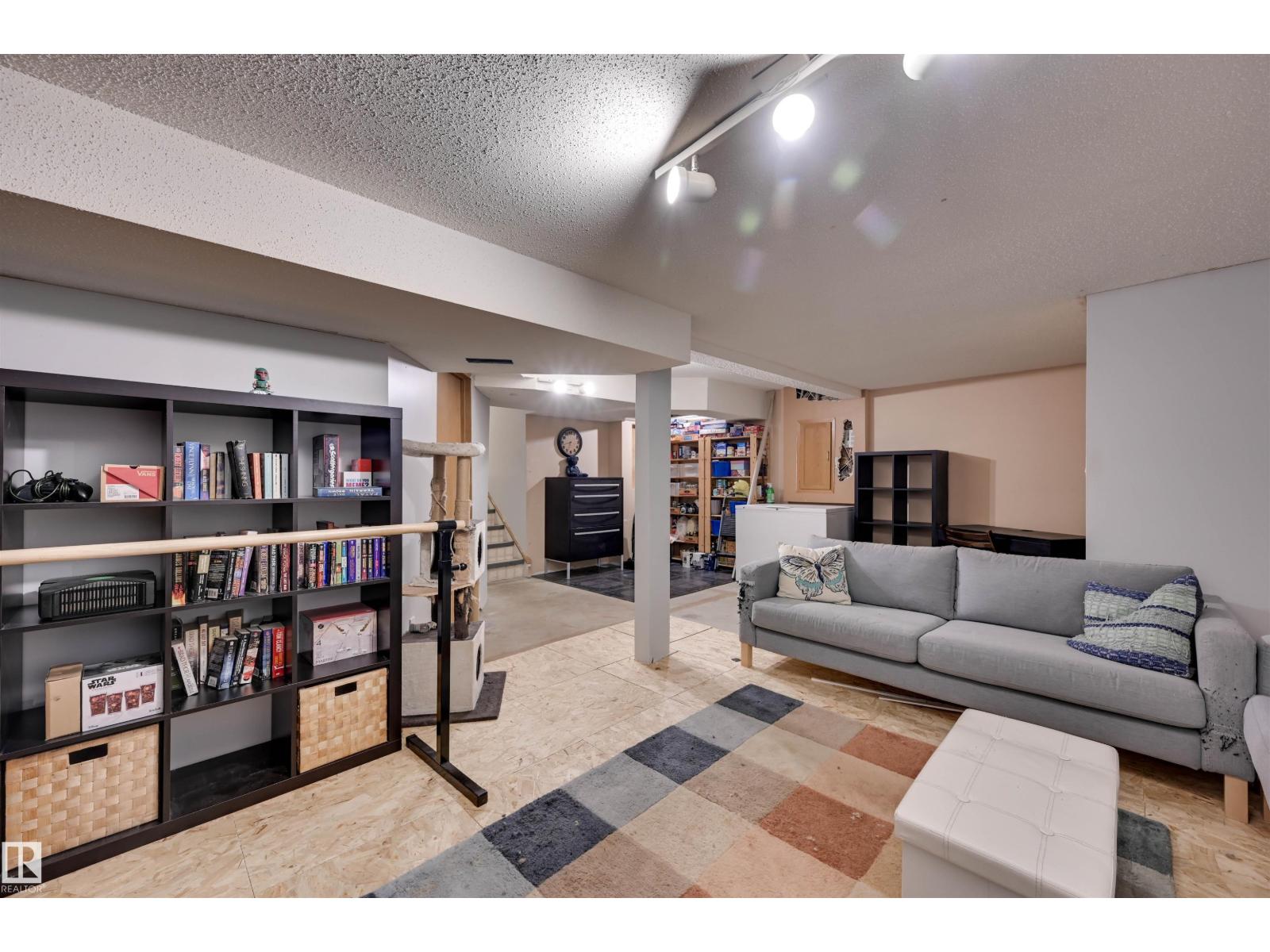3929 25 Avenue NW, Bisset — photo 28 of 30: Property photo