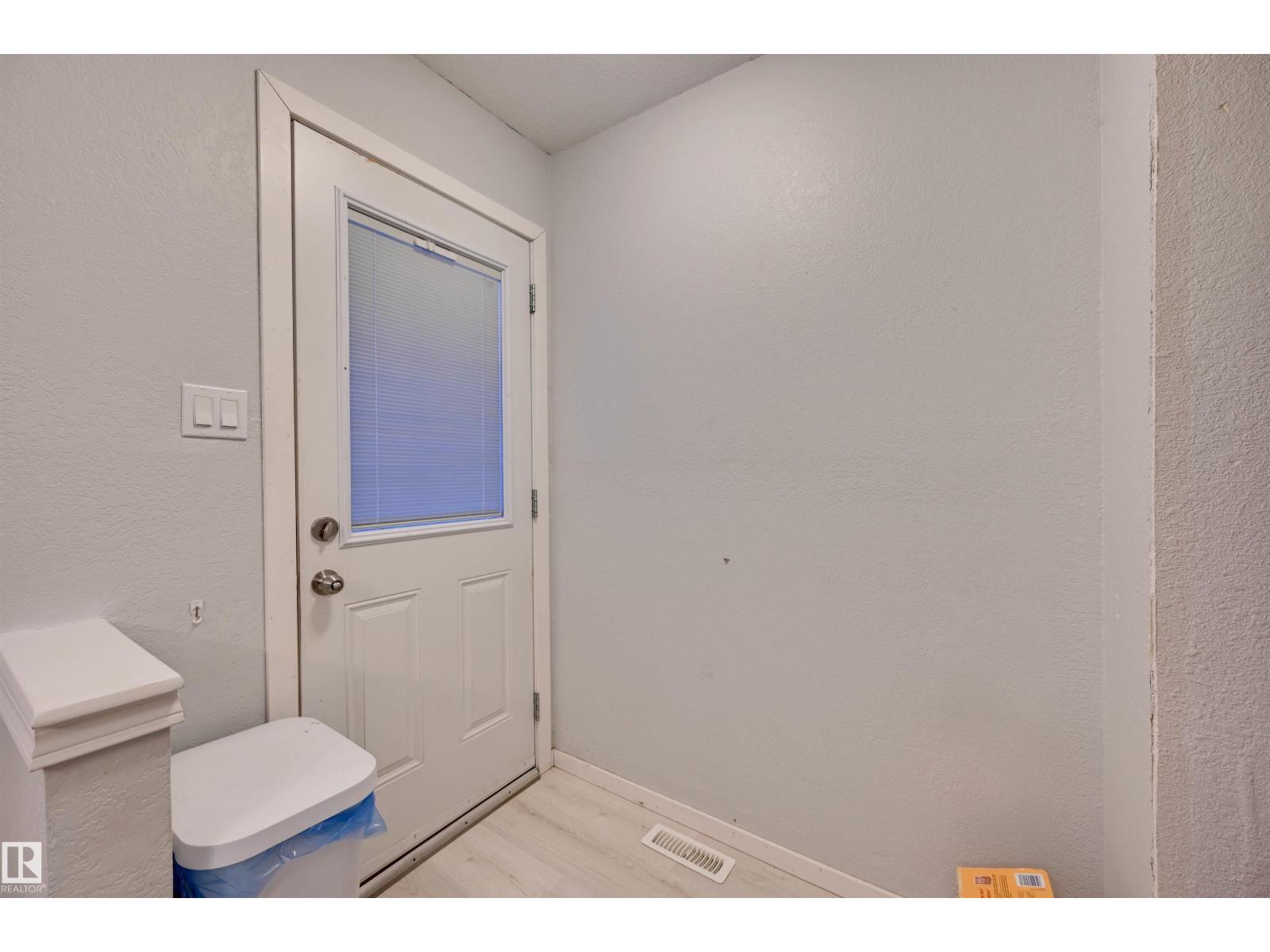3929 25 Avenue NW, Bisset — photo 30 of 30: Property photo