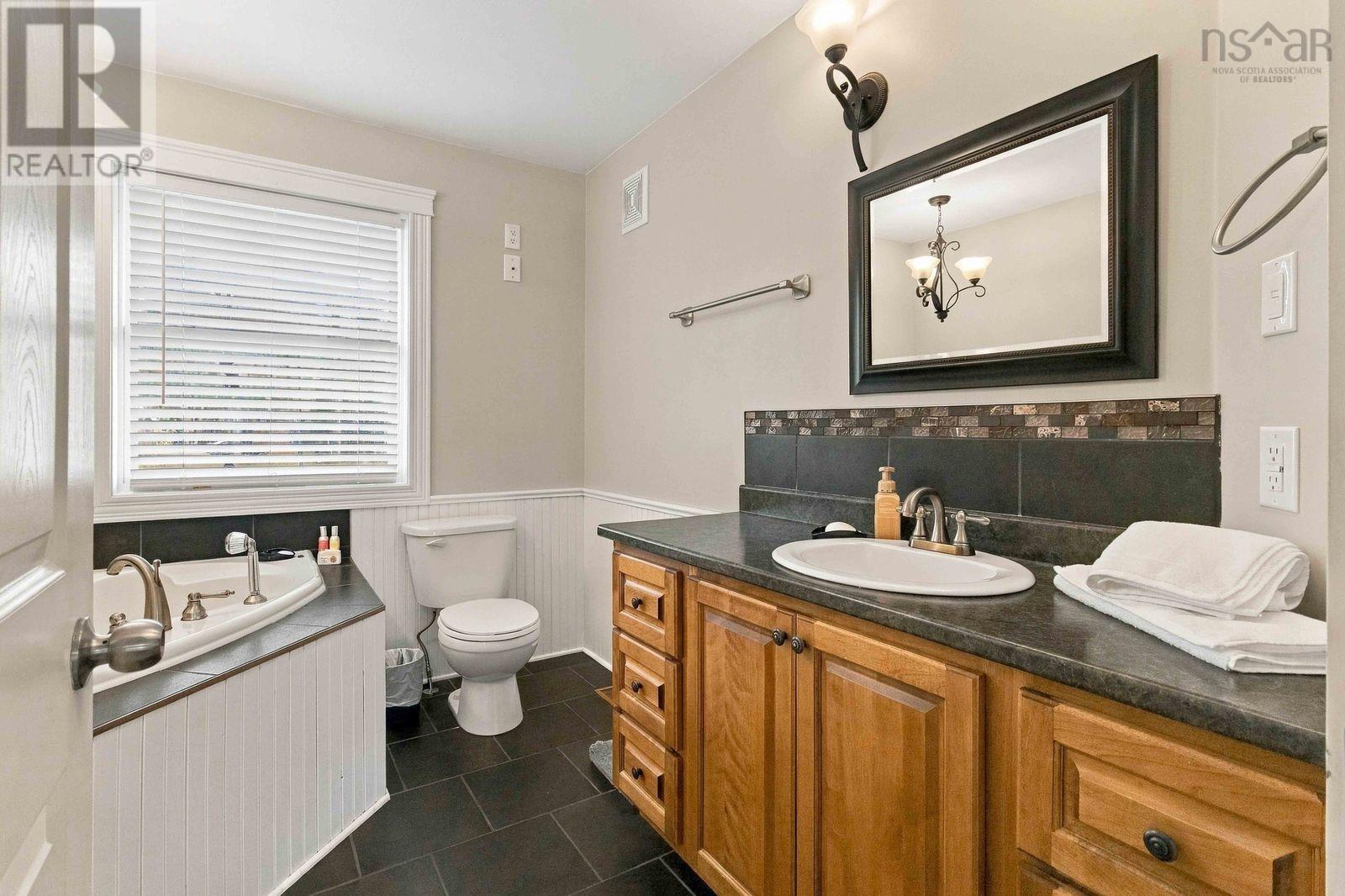 145 Meadow View Way NS, photo 17