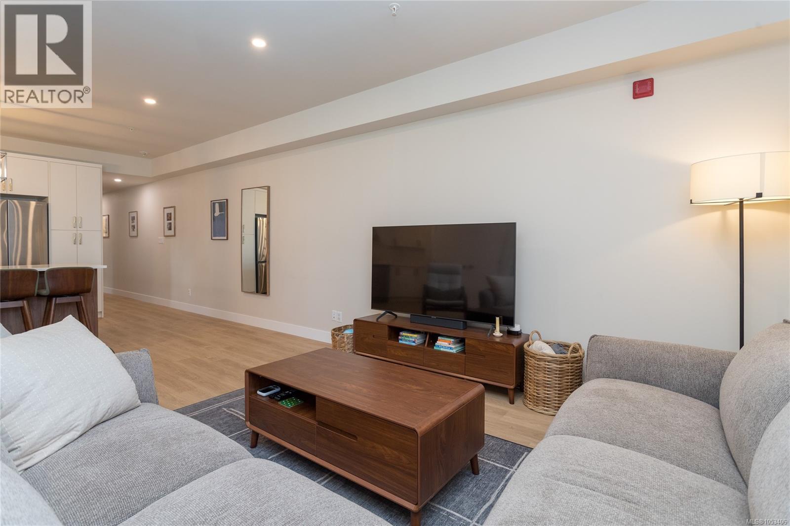 #101 483 South Joffre St - 9