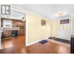 48 Maple Drive thumbnail 10