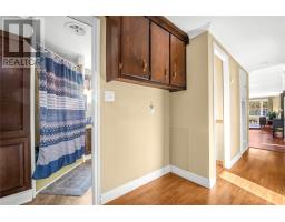 48 Maple Drive thumbnail 12