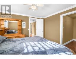 48 Maple Drive thumbnail 16