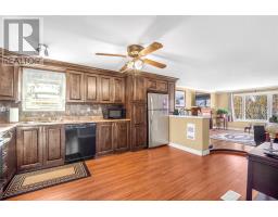 48 Maple Drive thumbnail 2