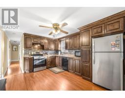 48 Maple Drive thumbnail 3