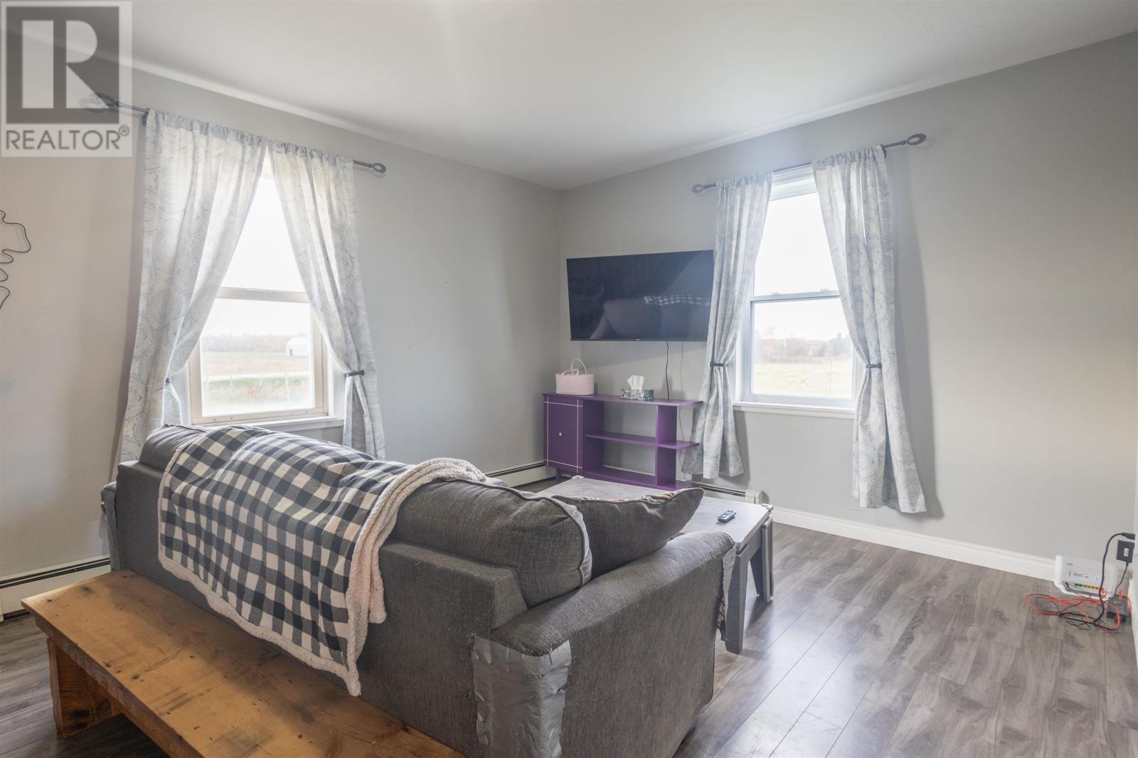 411 WINDON Road - 21