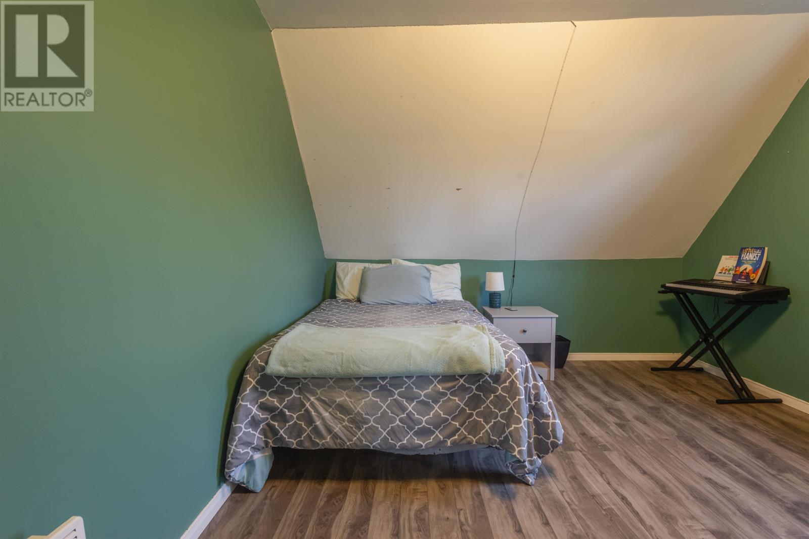 411 WINDON Road - 27