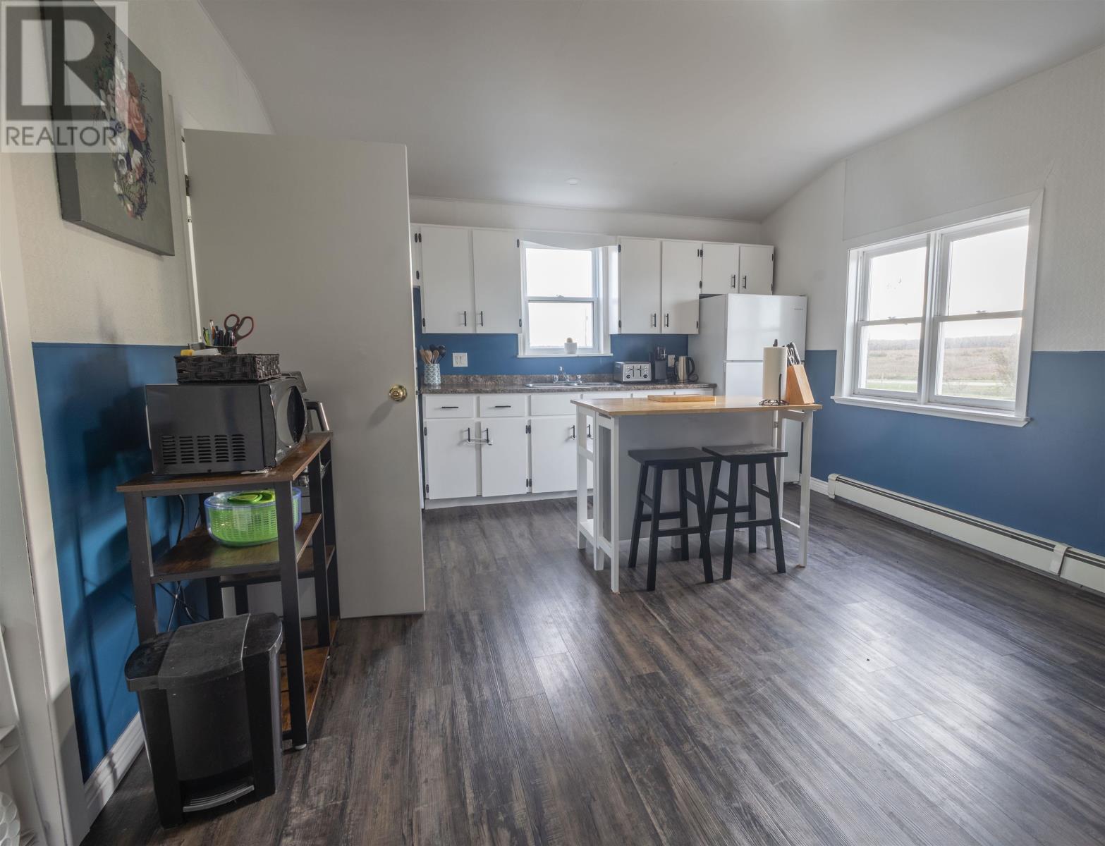 411 WINDON Road - 5