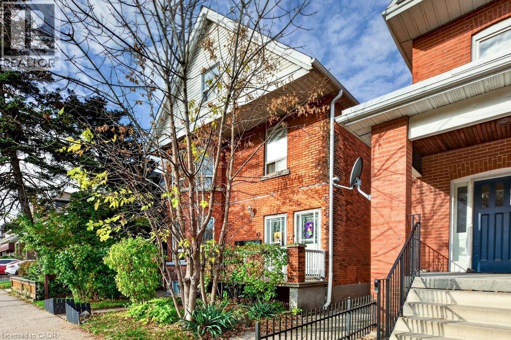 42 SHERMAN Avenue S Unit# MAIN, Hamilton — photo 3