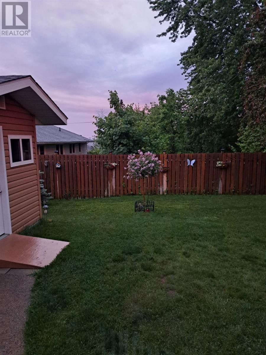 8 Wireless AVE - 15