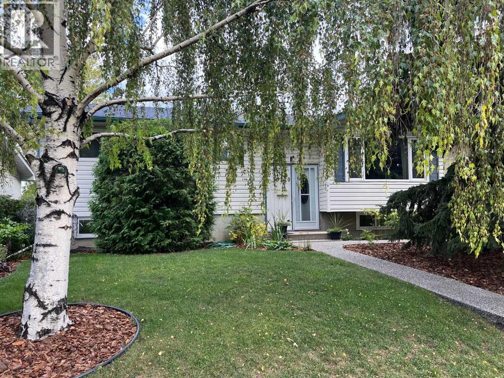 10820 Brae Road SW, Calgary, Alberta, T2W1E1