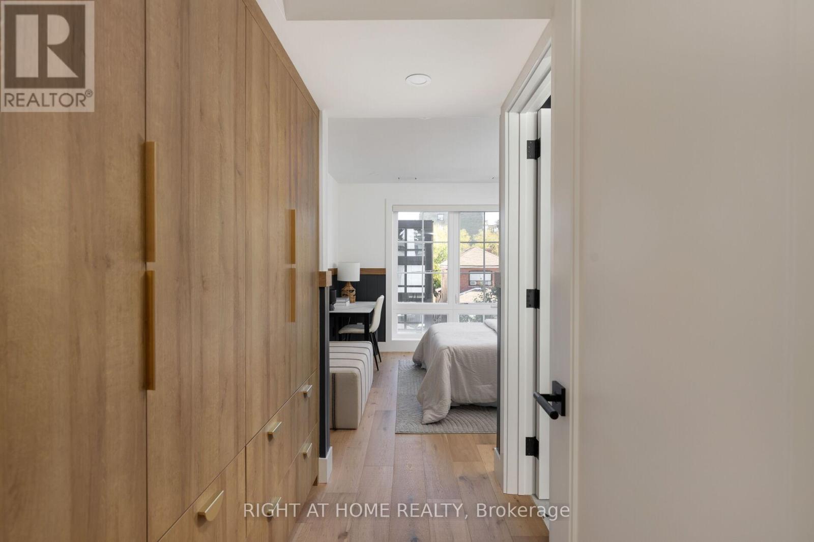 174 CEDRIC AVENUE - 20