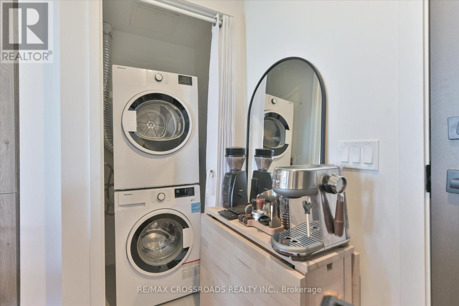 #1510 15 HOLMES AVENUE - 17