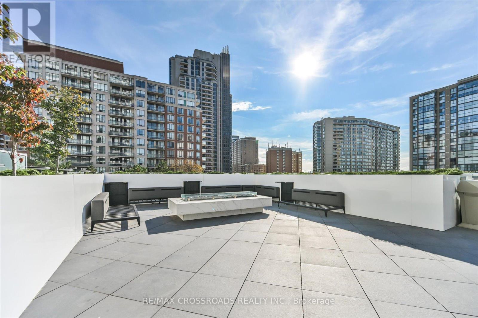 #1510 15 HOLMES AVENUE - 22