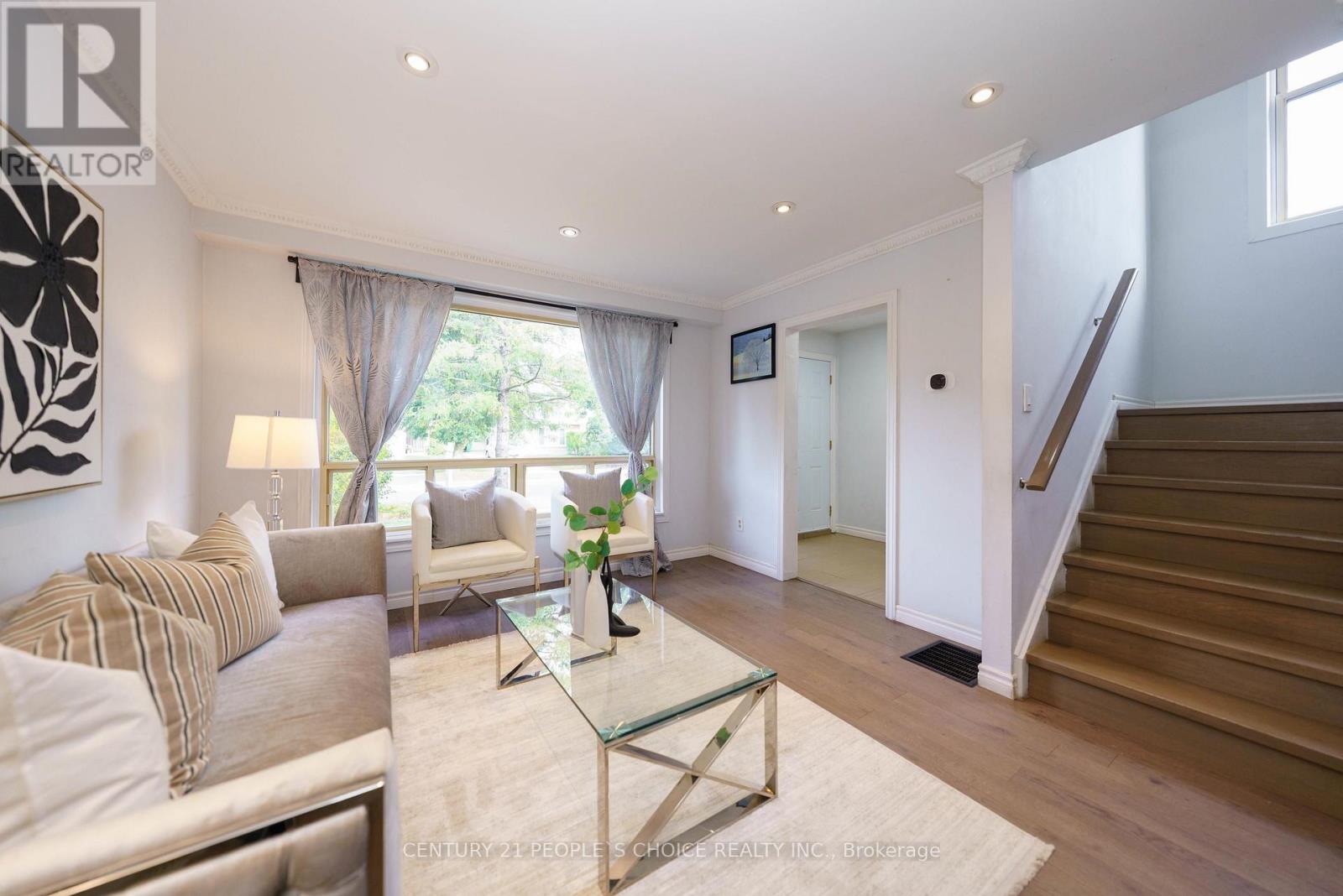 172 HOLLYBERRY TRAIL - 1
