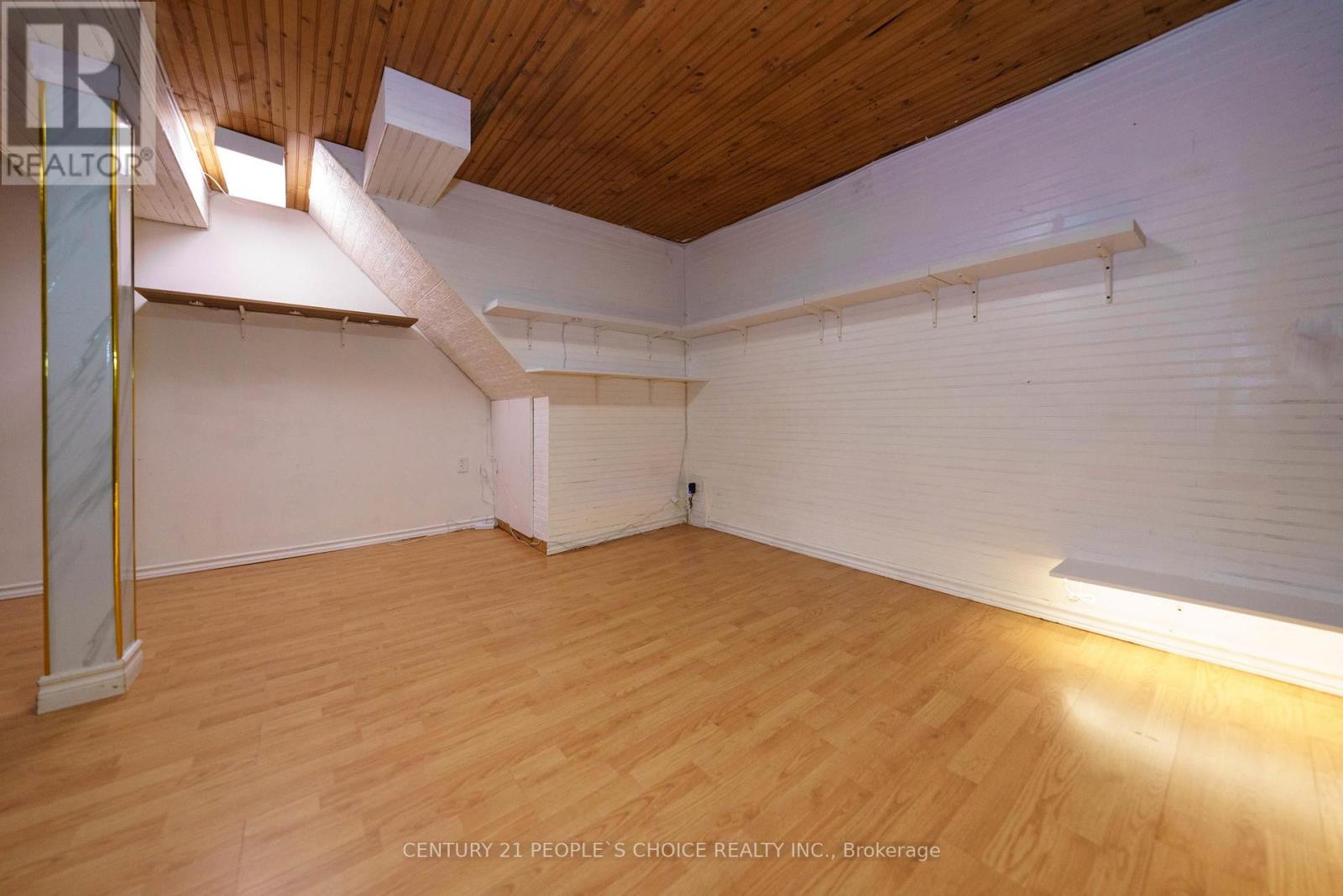 172 HOLLYBERRY TRAIL - 38